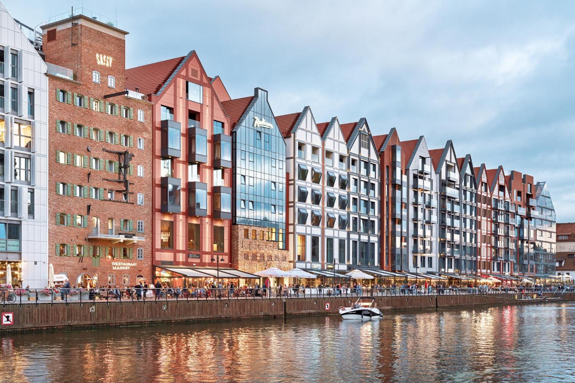 Deo Plaza Riverside & Radisson Spa By Downtown Apartments Gdansk Ngoại thất bức ảnh