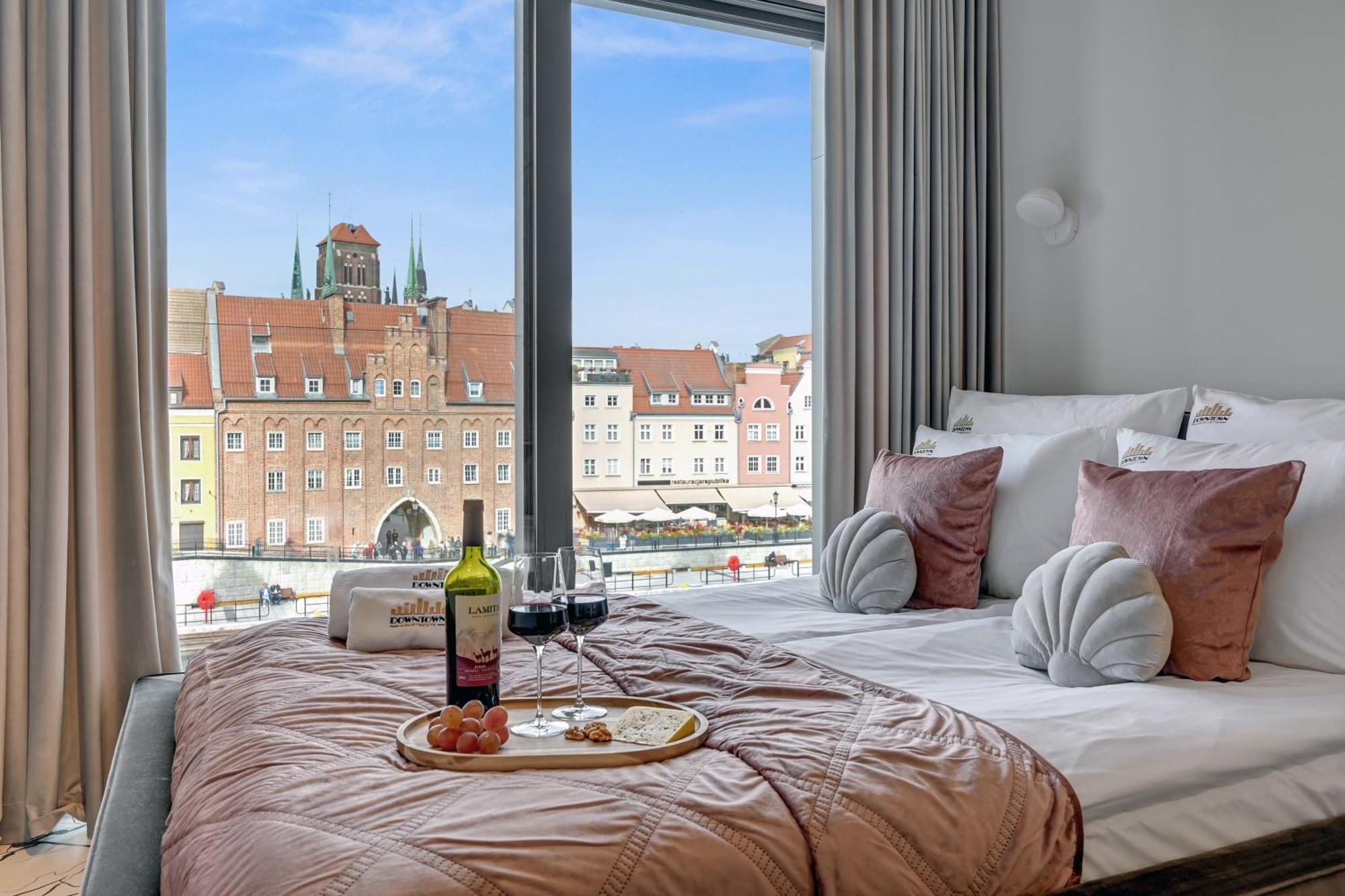 Deo Plaza Riverside & Radisson Spa By Downtown Apartments Gdansk Ngoại thất bức ảnh