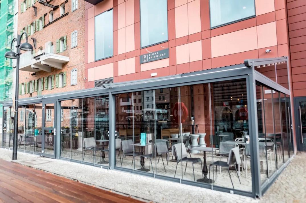 Deo Plaza Riverside & Radisson Spa By Downtown Apartments Gdansk Ngoại thất bức ảnh