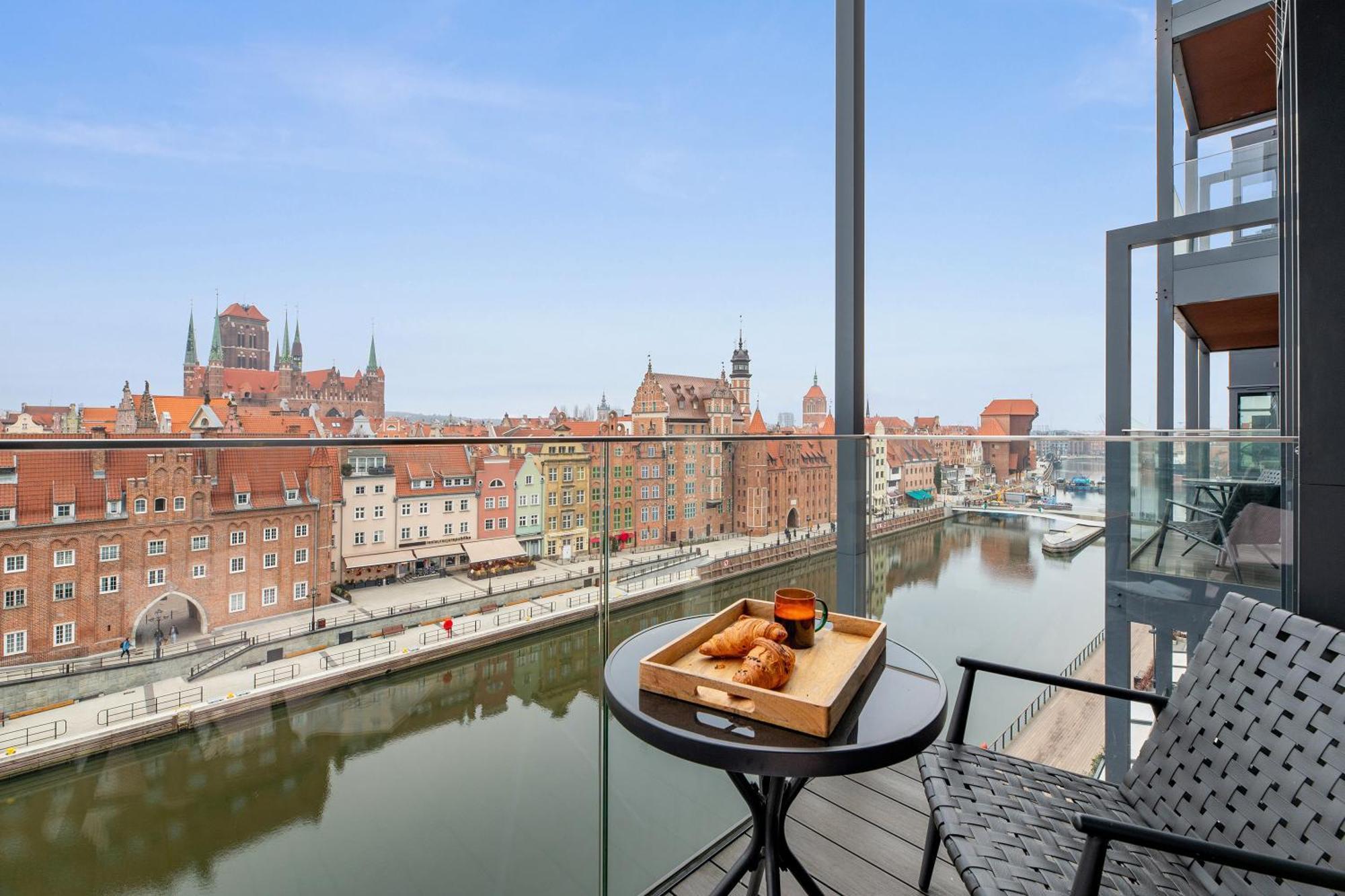Deo Plaza Riverside & Radisson Spa By Downtown Apartments Gdansk Ngoại thất bức ảnh